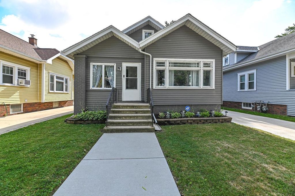 1009 Monroe AVENUE, Racine, WI 53405