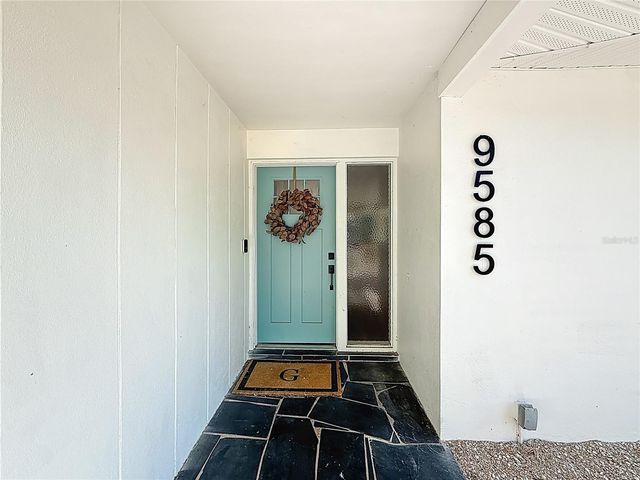 9585 PORTSIDE DRIVE, Seminole, FL 33776