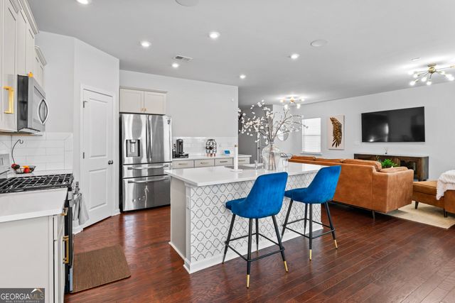813 Royal Red Court, Mcdonough, GA 30253