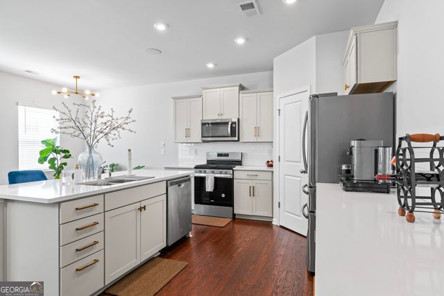 813 Royal Red Court, Mcdonough, GA 30253