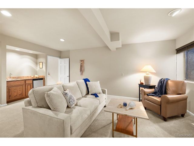 8505 E Temple Dr E 463, Denver, CO 80237