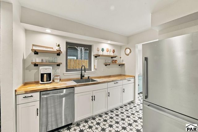 217 Jackson St, Pueblo, CO 81004
