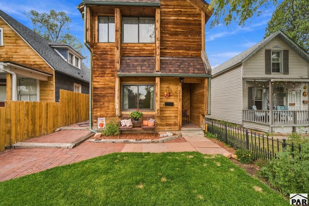 217 Jackson St, Pueblo, CO 81004
