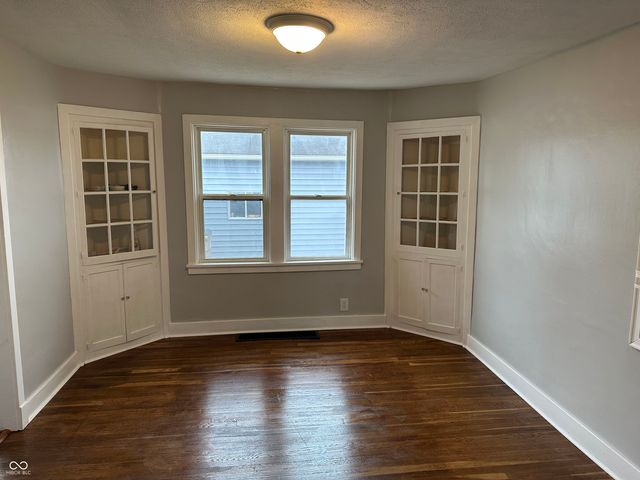 1731 Newton Street, Columbus, IN 47201