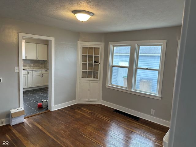 1731 Newton Street, Columbus, IN 47201