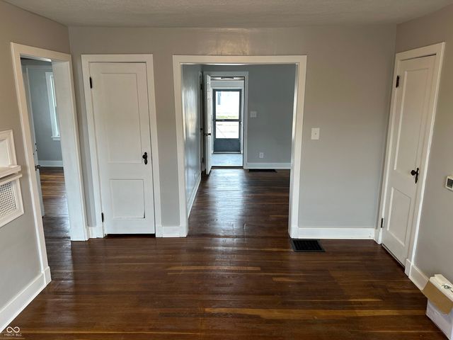 1731 Newton Street, Columbus, IN 47201