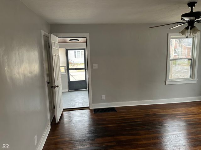 1731 Newton Street, Columbus, IN 47201