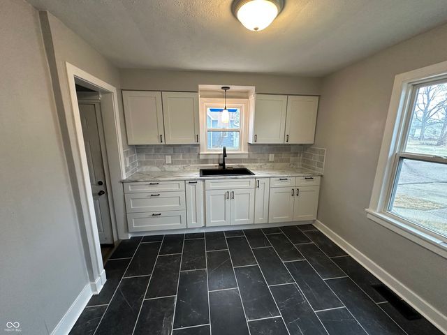 1731 Newton Street, Columbus, IN 47201