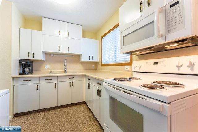 404 Kent Road, Hoyt Lakes, MN 55750