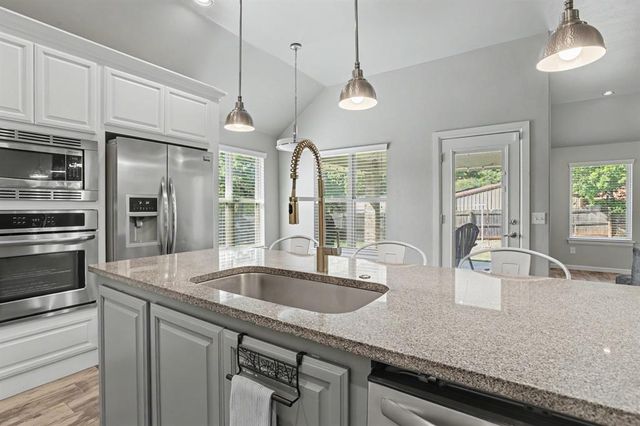 8551 Three Oaks Road, Edmond, OK 73025