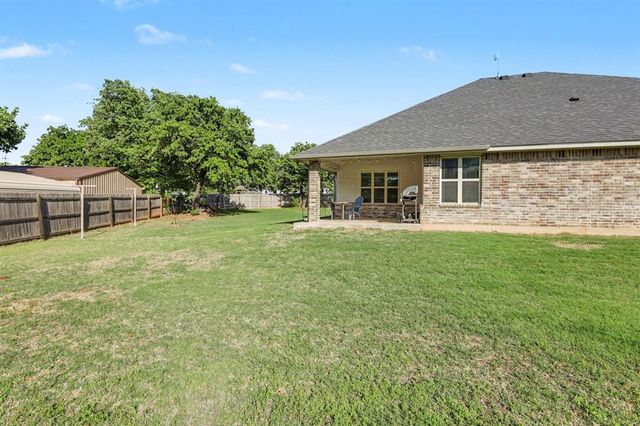 8551 Three Oaks Road, Edmond, OK 73025