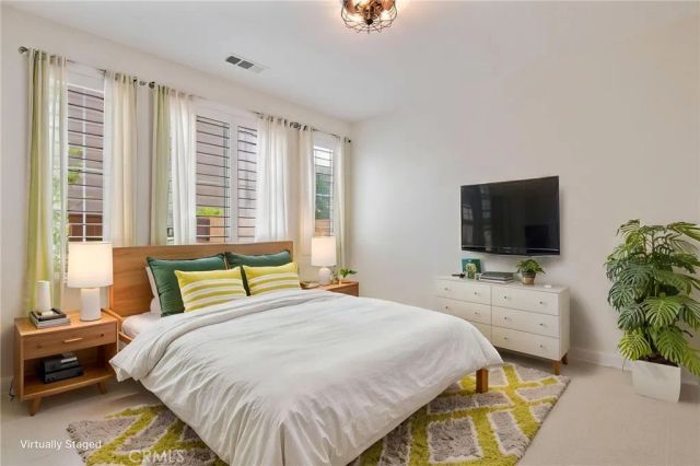 35640 Sainte Foy Street, Murrieta, CA 92563