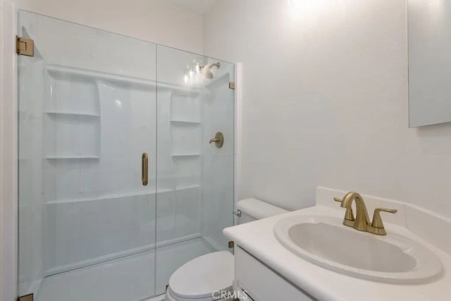 35640 Sainte Foy Street, Murrieta, CA 92563