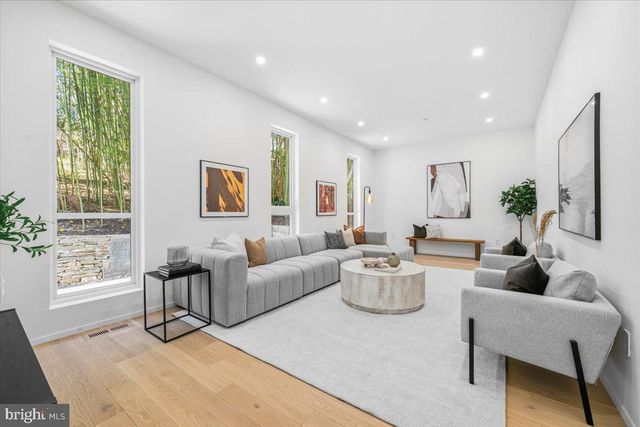 7502 NEVIS RD, Bethesda, MD 20817