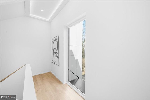 7502 NEVIS RD, Bethesda, MD 20817