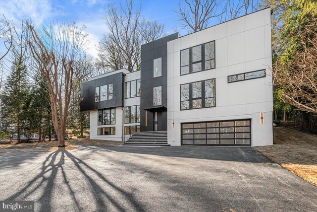 7502 NEVIS RD, Bethesda, MD 20817