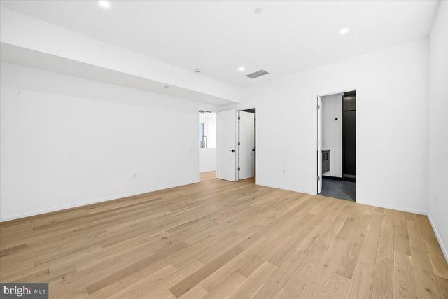 7502 NEVIS RD, Bethesda, MD 20817