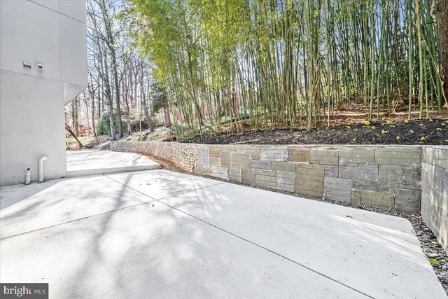 7502 NEVIS RD, Bethesda, MD 20817