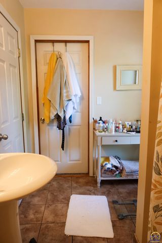 1014 State ST, Emporia, KS 66801