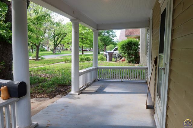 1014 State ST, Emporia, KS 66801