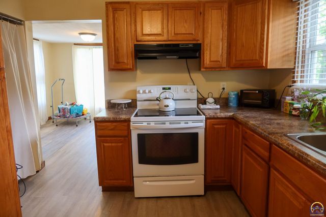 1014 State ST, Emporia, KS 66801