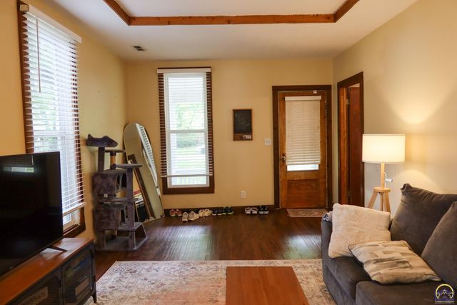 1014 State ST, Emporia, KS 66801