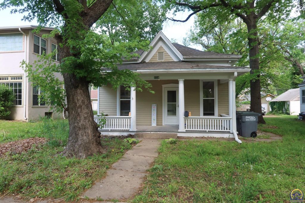 1014 State ST, Emporia, KS 66801
