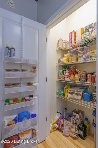 731 Vanderbilt Dr, Elizabethtown, KY 42701