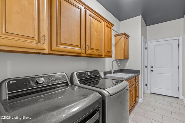 731 Vanderbilt Dr, Elizabethtown, KY 42701