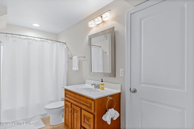 731 Vanderbilt Dr, Elizabethtown, KY 42701