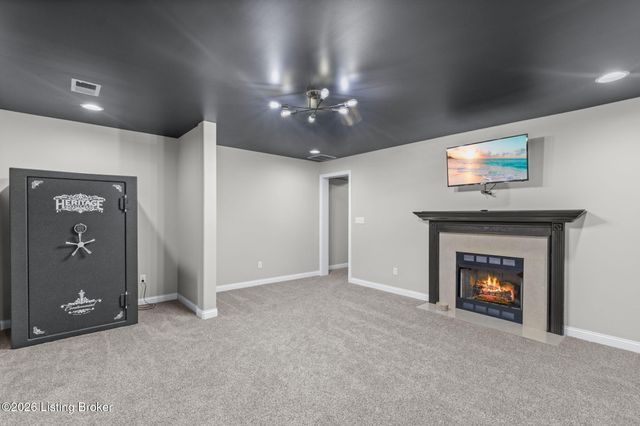 731 Vanderbilt Dr, Elizabethtown, KY 42701