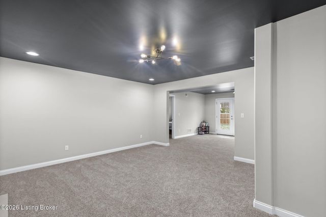 731 Vanderbilt Dr, Elizabethtown, KY 42701