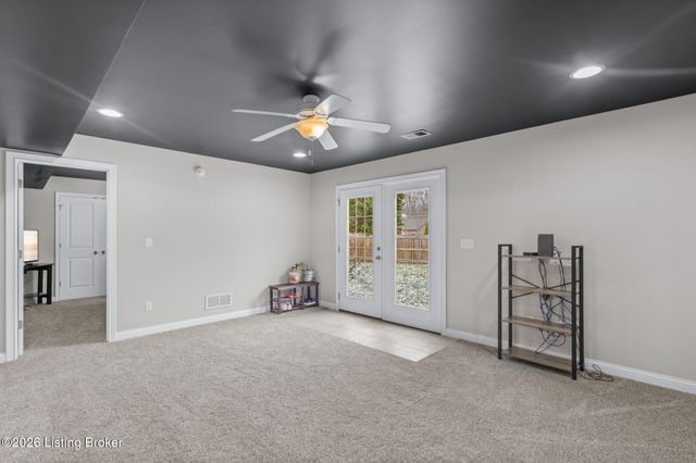 731 Vanderbilt Dr, Elizabethtown, KY 42701