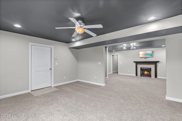 731 Vanderbilt Dr, Elizabethtown, KY 42701