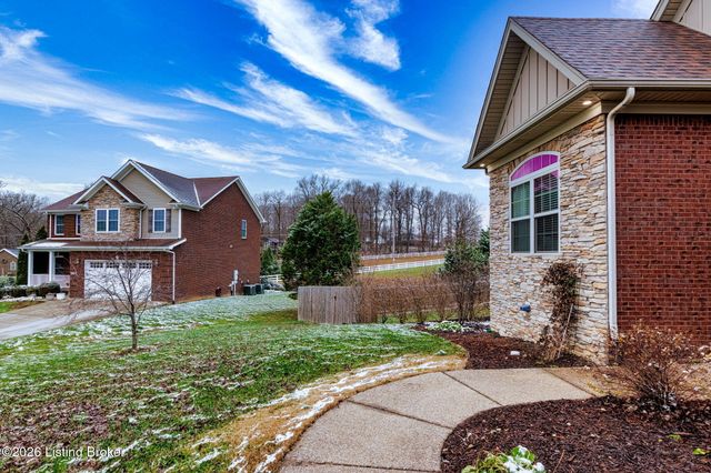 731 Vanderbilt Dr, Elizabethtown, KY 42701