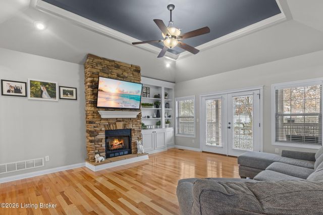 731 Vanderbilt Dr, Elizabethtown, KY 42701