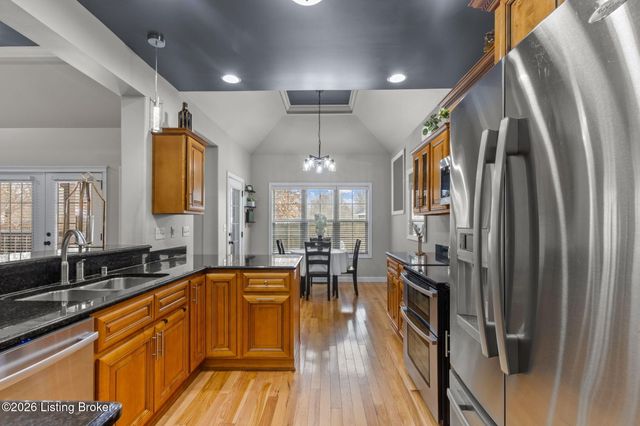 731 Vanderbilt Dr, Elizabethtown, KY 42701