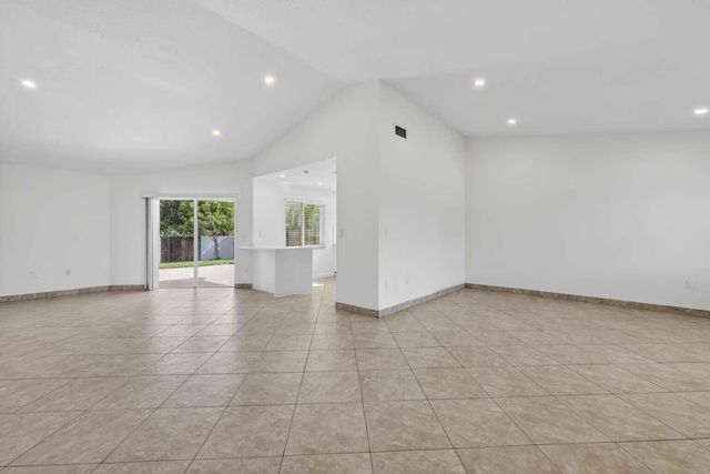 1329 SW 151st Way, Sunrise, FL 33326