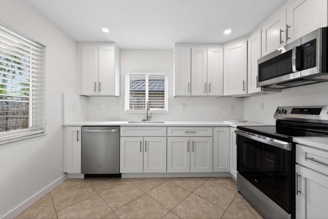 1329 SW 151st Way, Sunrise, FL 33326