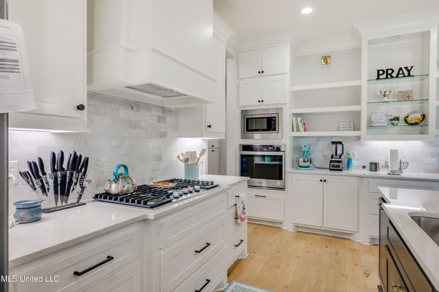 101 Coventry Lane, Canton, MS 39046