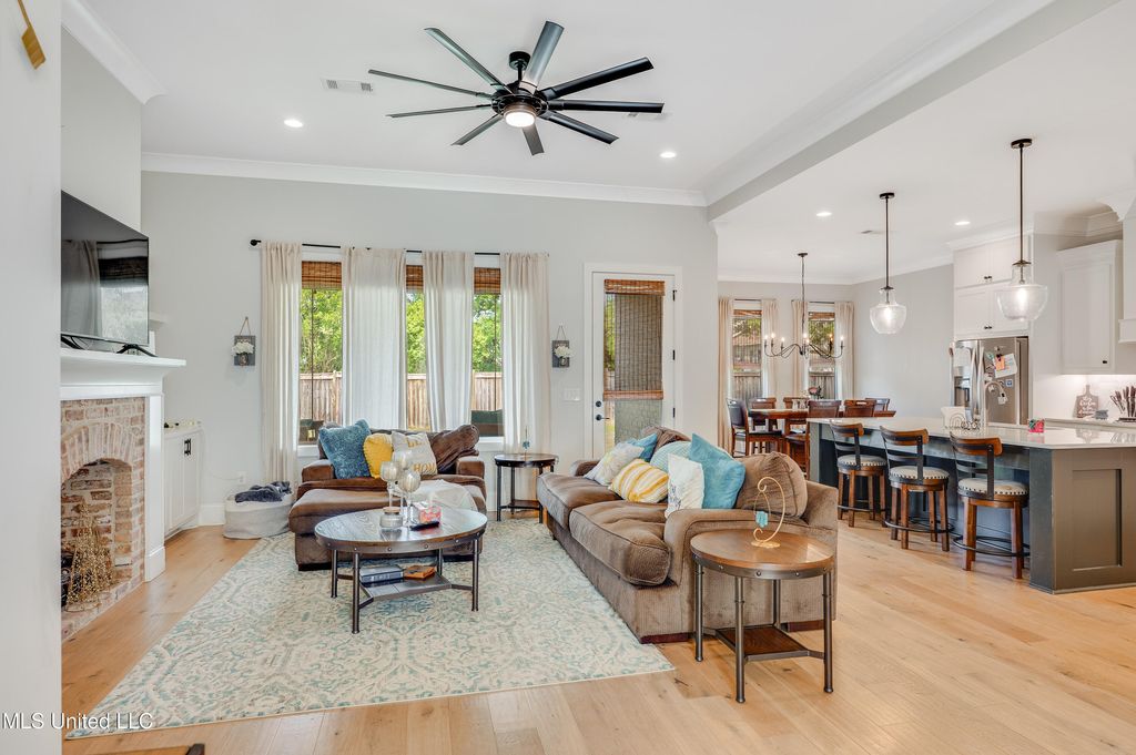 101 Coventry Lane, Canton, MS 39046