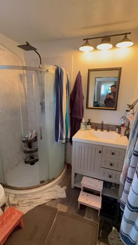9125 Cecile Way, Sacramento, CA 95826