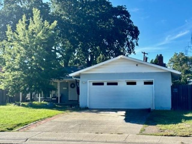 9125 Cecile Way, Sacramento, CA 95826