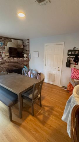 9125 Cecile Way, Sacramento, CA 95826