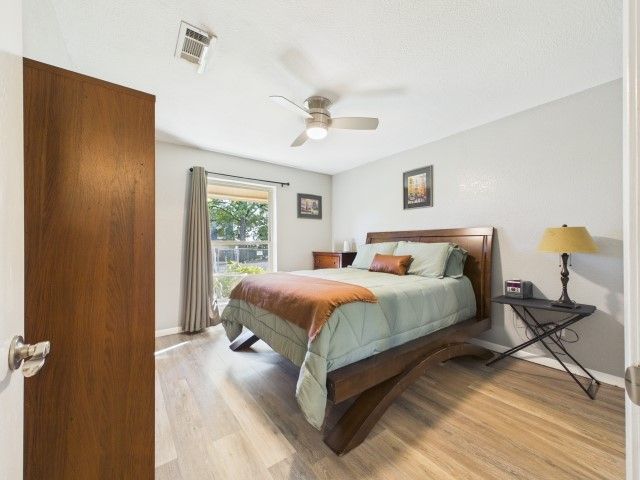 102 Misty Glen Circle, Gun Barrel City, TX 75156