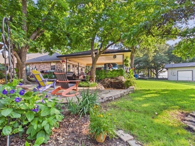 102 Misty Glen Circle, Gun Barrel City, TX 75156
