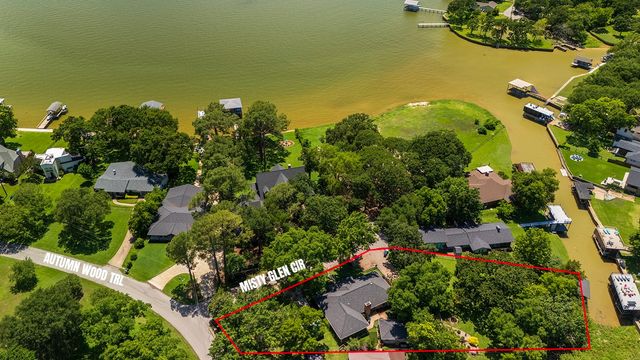102 Misty Glen Circle, Gun Barrel City, TX 75156