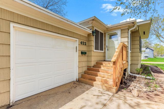 422 2nd Street N, Bayport, MN 55003