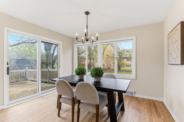 422 2nd Street N, Bayport, MN 55003