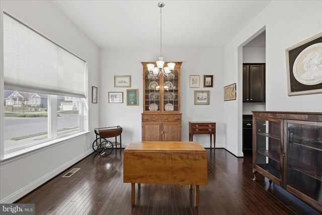 141 CASORSA DR, Charles Town, WV 25414